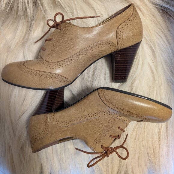 Kelly & Katie Women’s Oxford Heels Size 8 - Tan | Brogue Lace-up | Vintage Retro - Picture 3 of 7